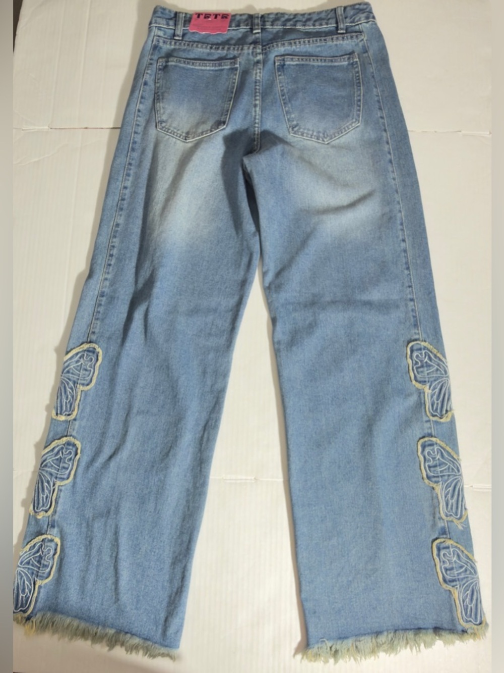 High-Rise Wide Leg Women’s Jeans in Light Blue with Embroidered Detail - Picture 3 of 16
